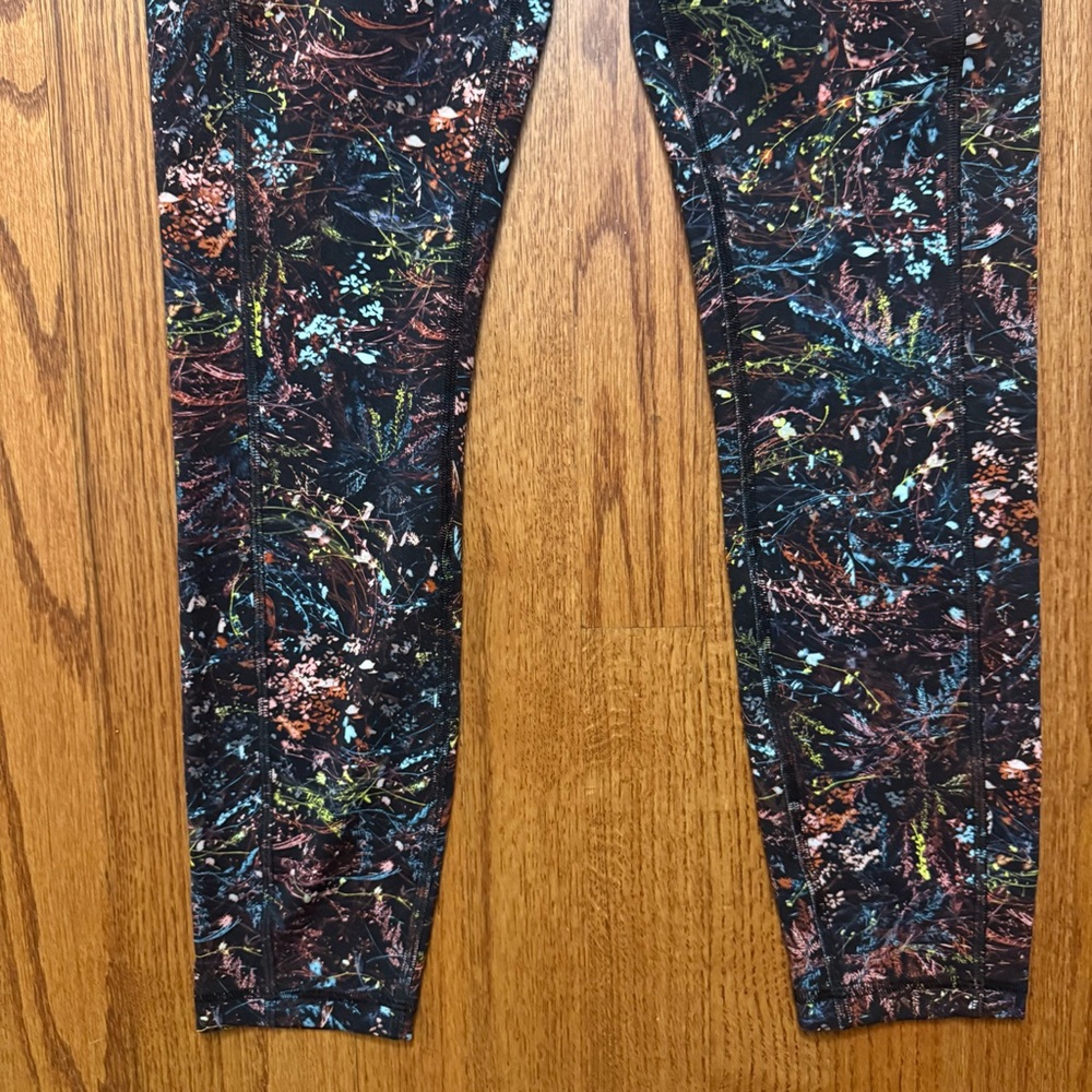 Lululemon Invigorate High-Rise Tight 25" in Foliage Overlay Multi size 6 - Picture 5 of 14